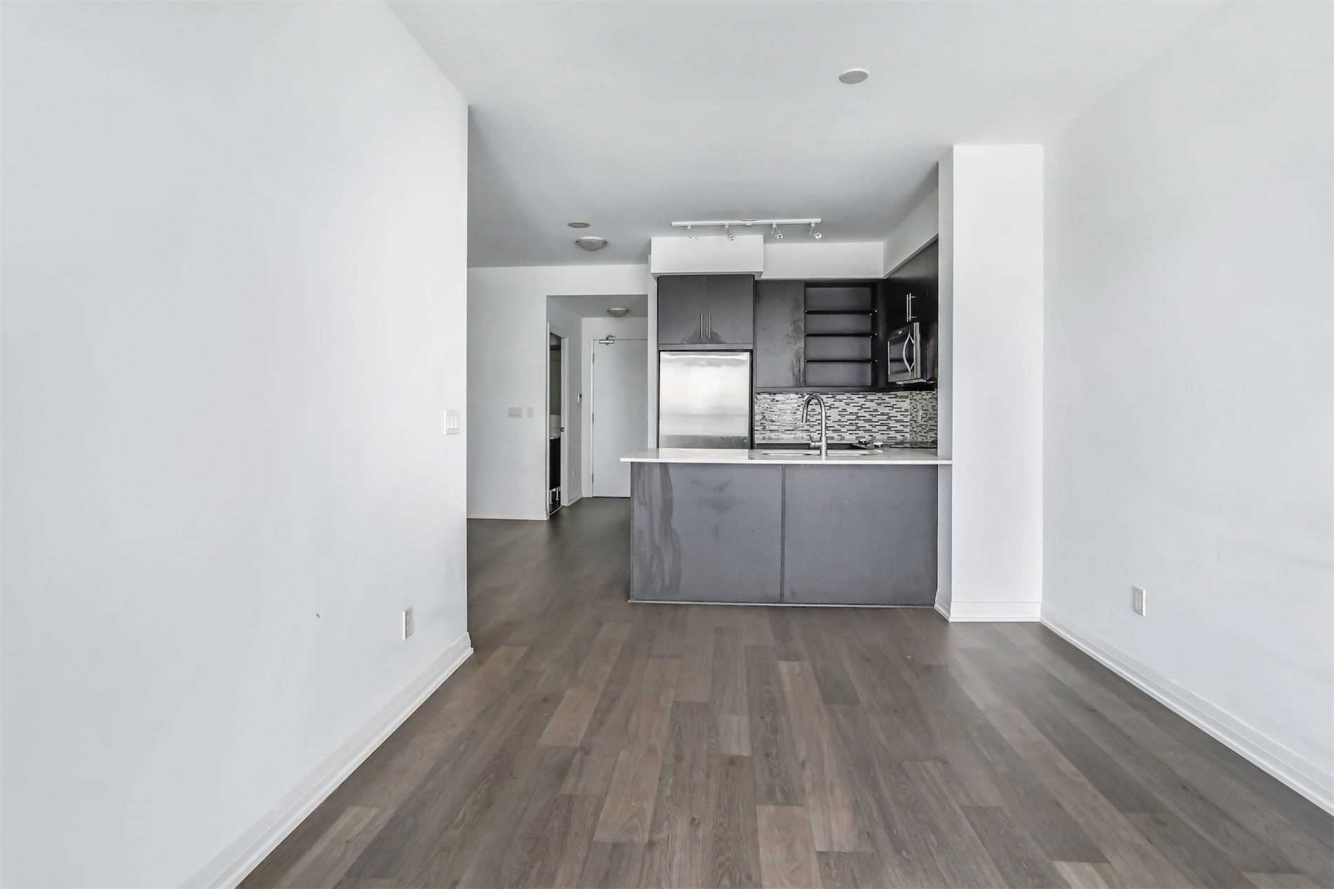 65 Oneida Crescent, #1507