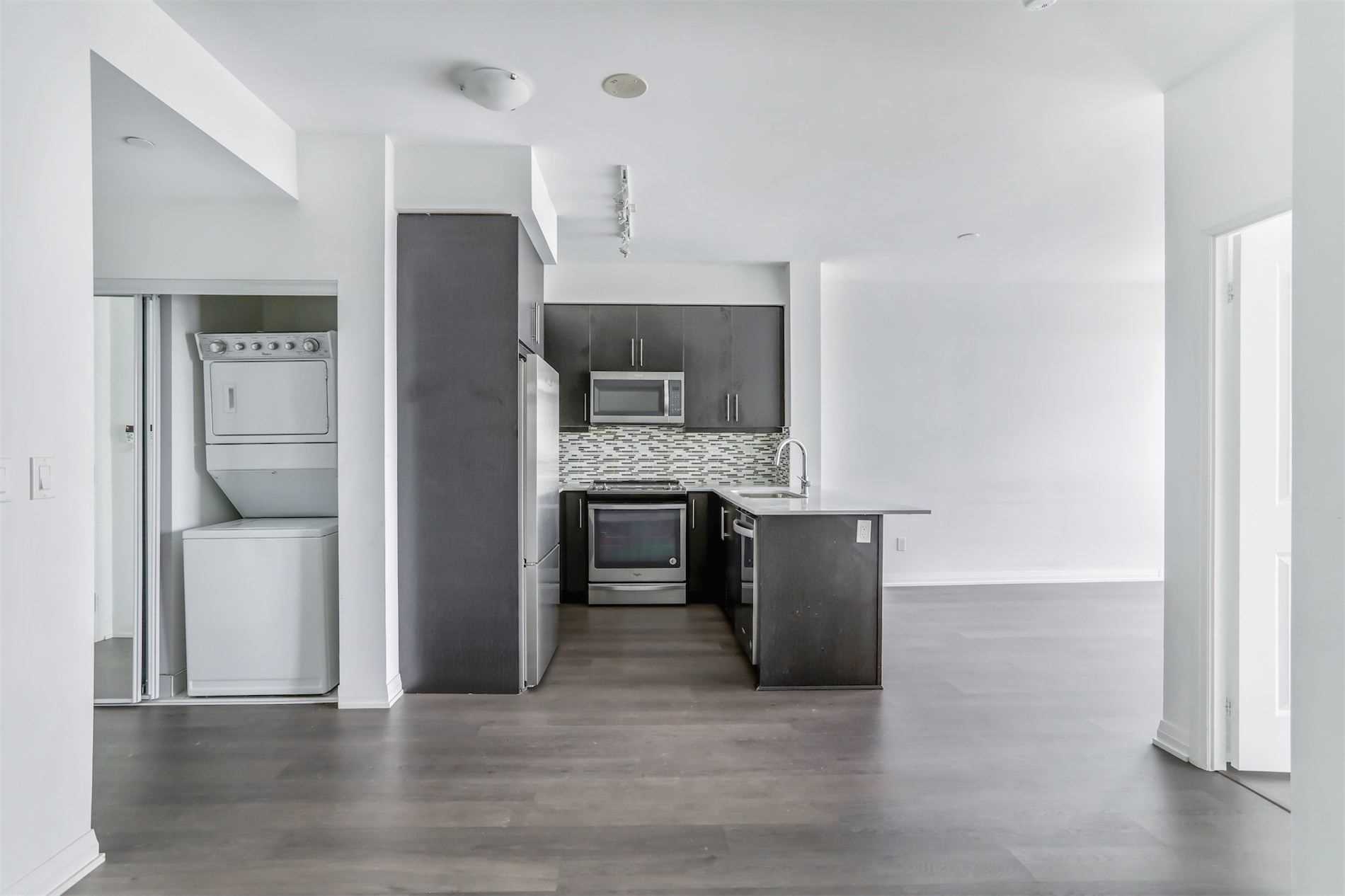 65 Oneida Crescent, #1507