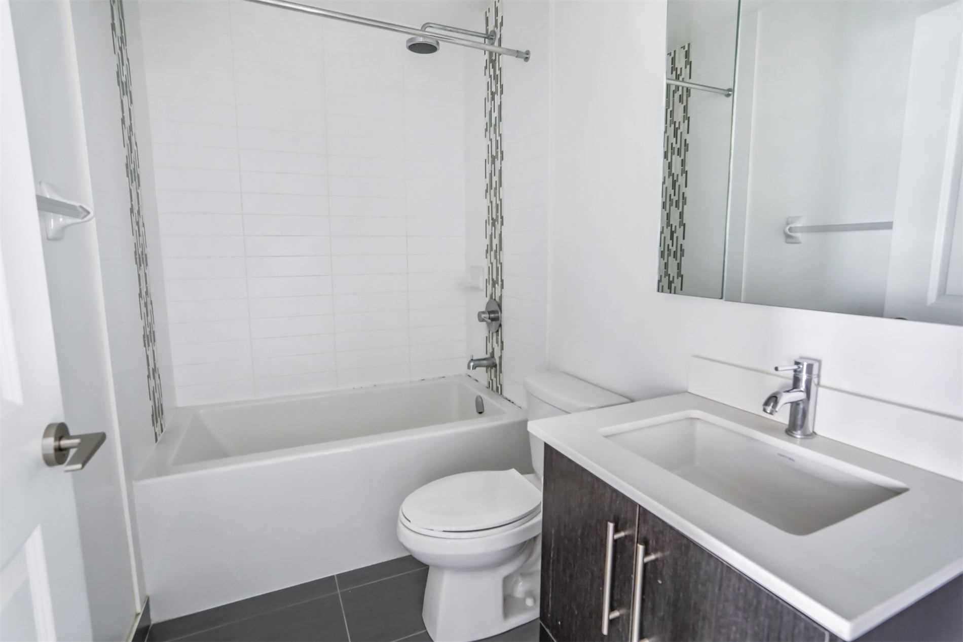 65 Oneida Crescent, #1507