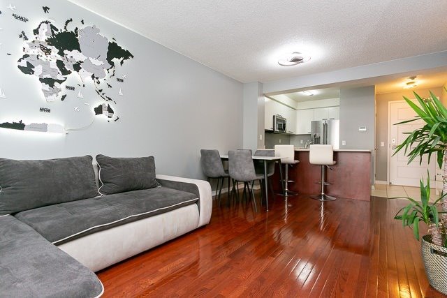 310 Red Maple Road, #309