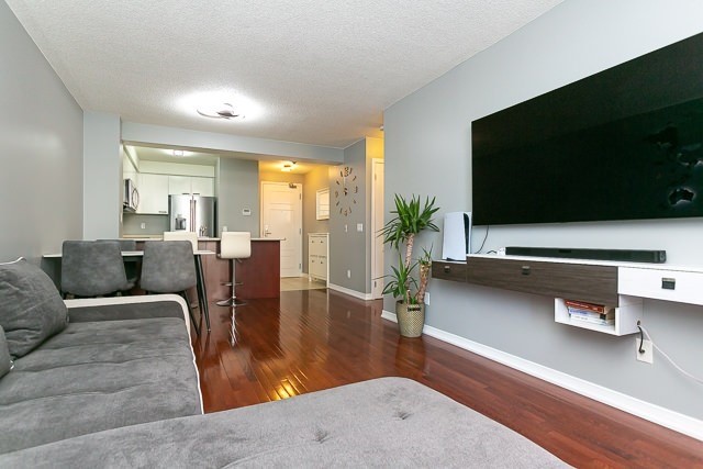 310 Red Maple Road, #309