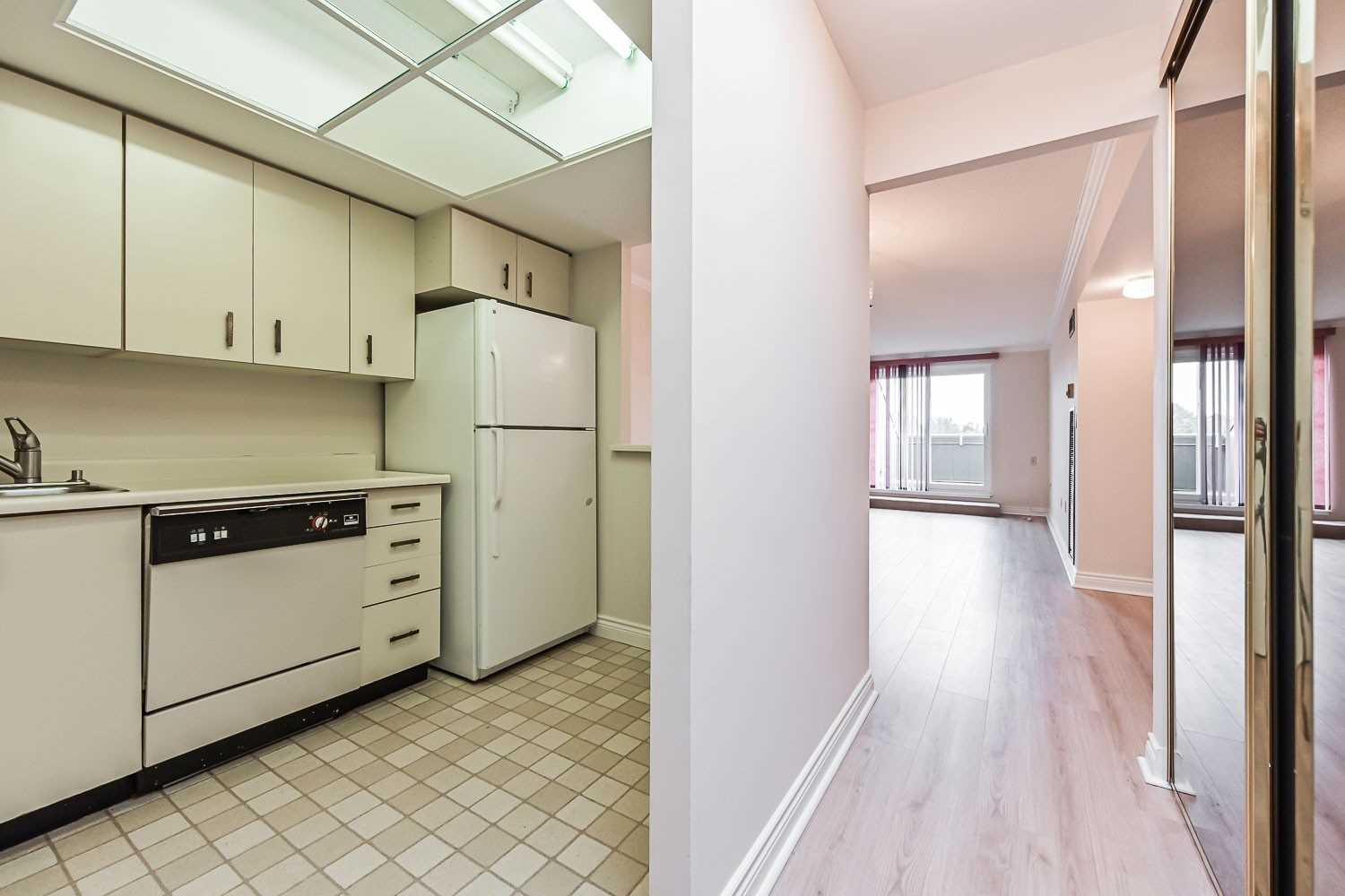 100 Anna Russell Way, #Ph19