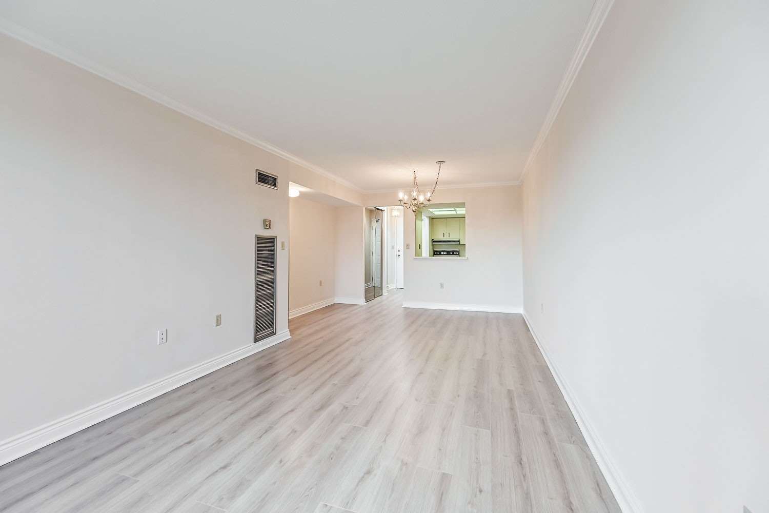 100 Anna Russell Way, #Ph19