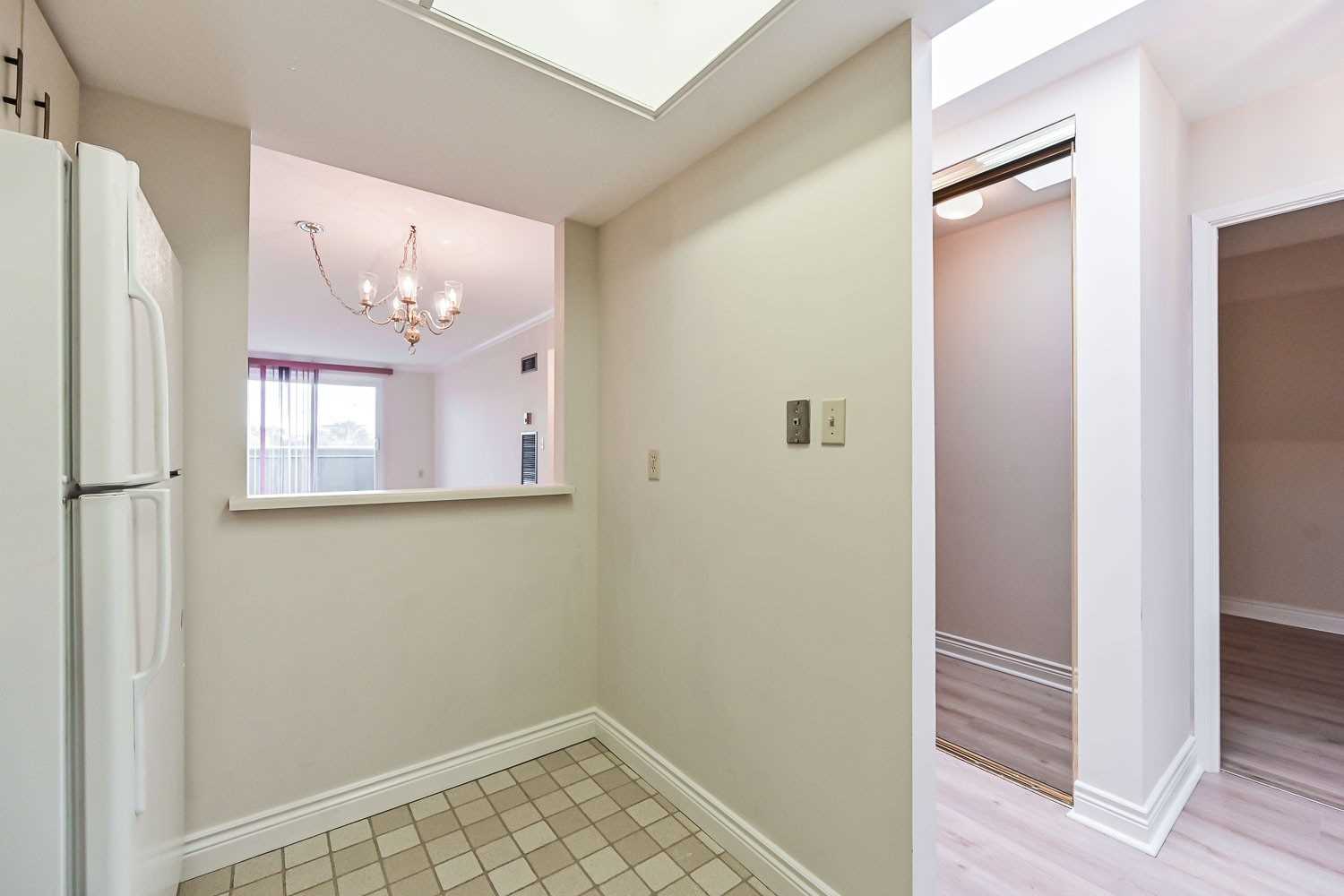 100 Anna Russell Way, #Ph19