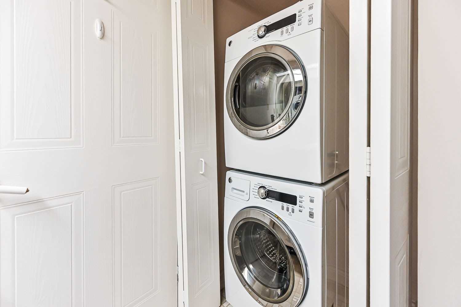 100 Anna Russell Way, #Ph19