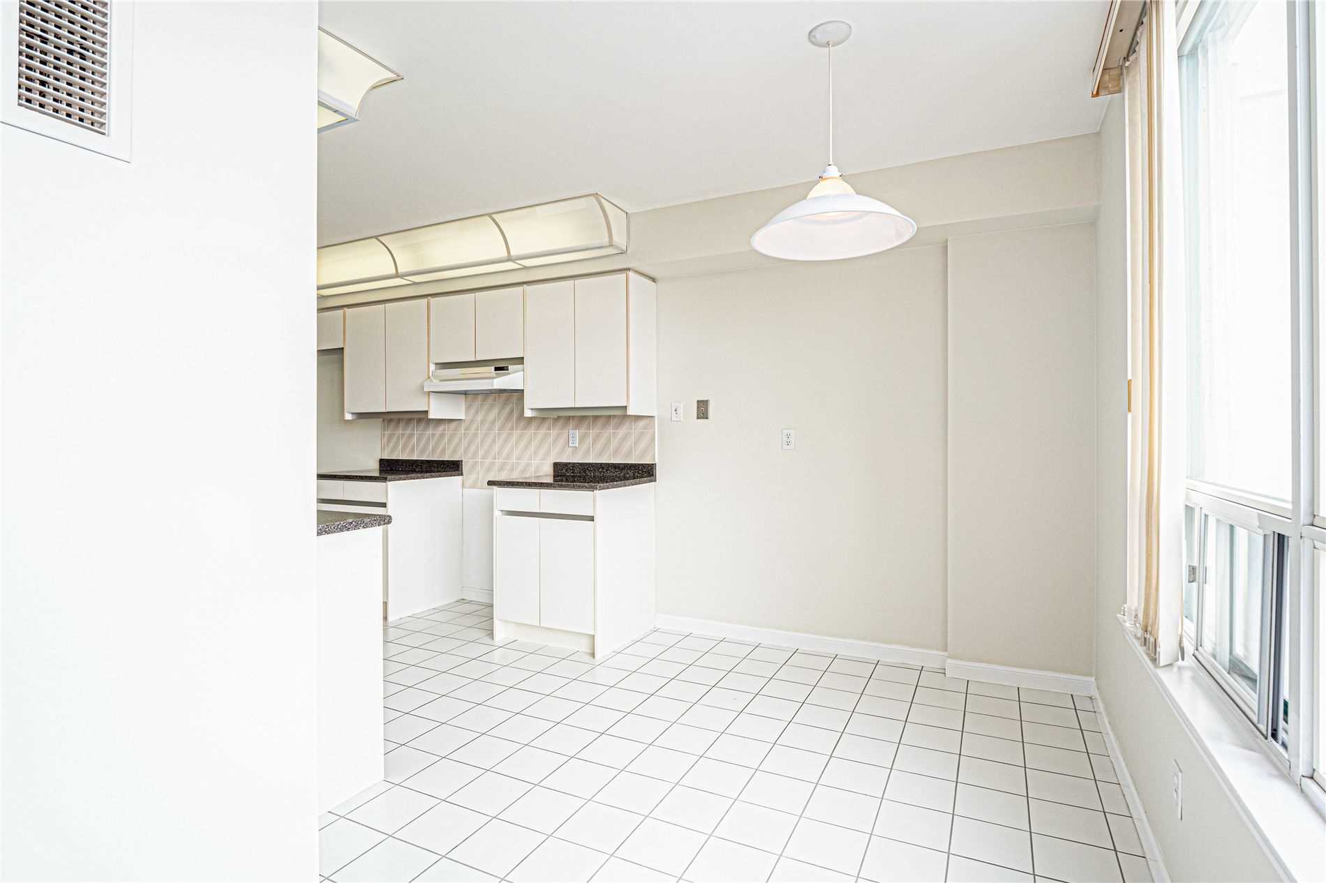 Listing N5899985 - Large Photo # 15