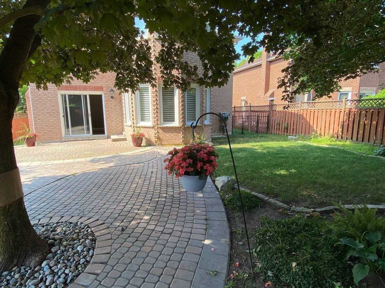 27 Charing Crescent