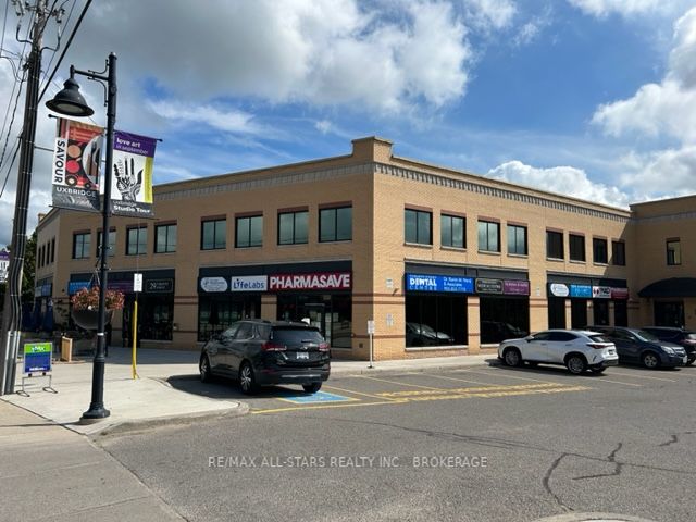 29 Toronto St S, #203