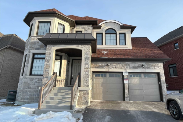 19 Pear Blossom Way, East Gwillimbury
