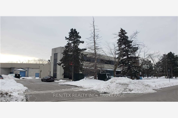 270 Drumlin Circ, Vaughan
