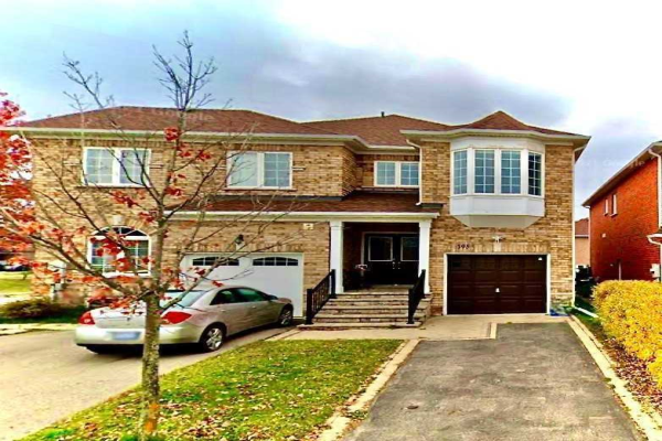 195 Warwick Cres, Newmarket