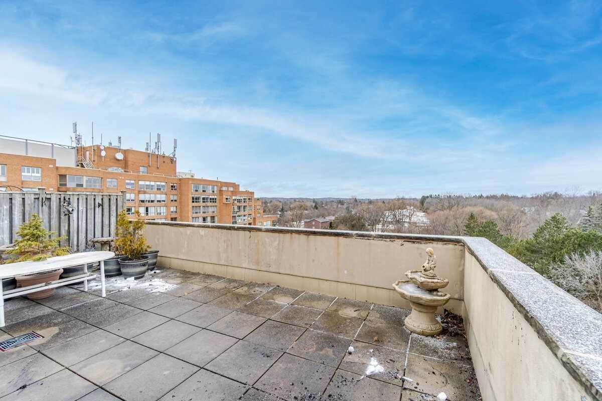 14924 Yonge St, #523