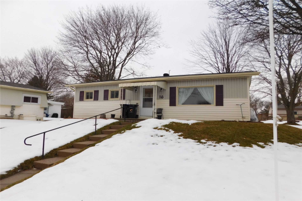 16 Hawthorne Dr, Innisfil