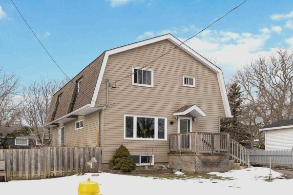 351 Boyer St, Whitchurch-Stouffville