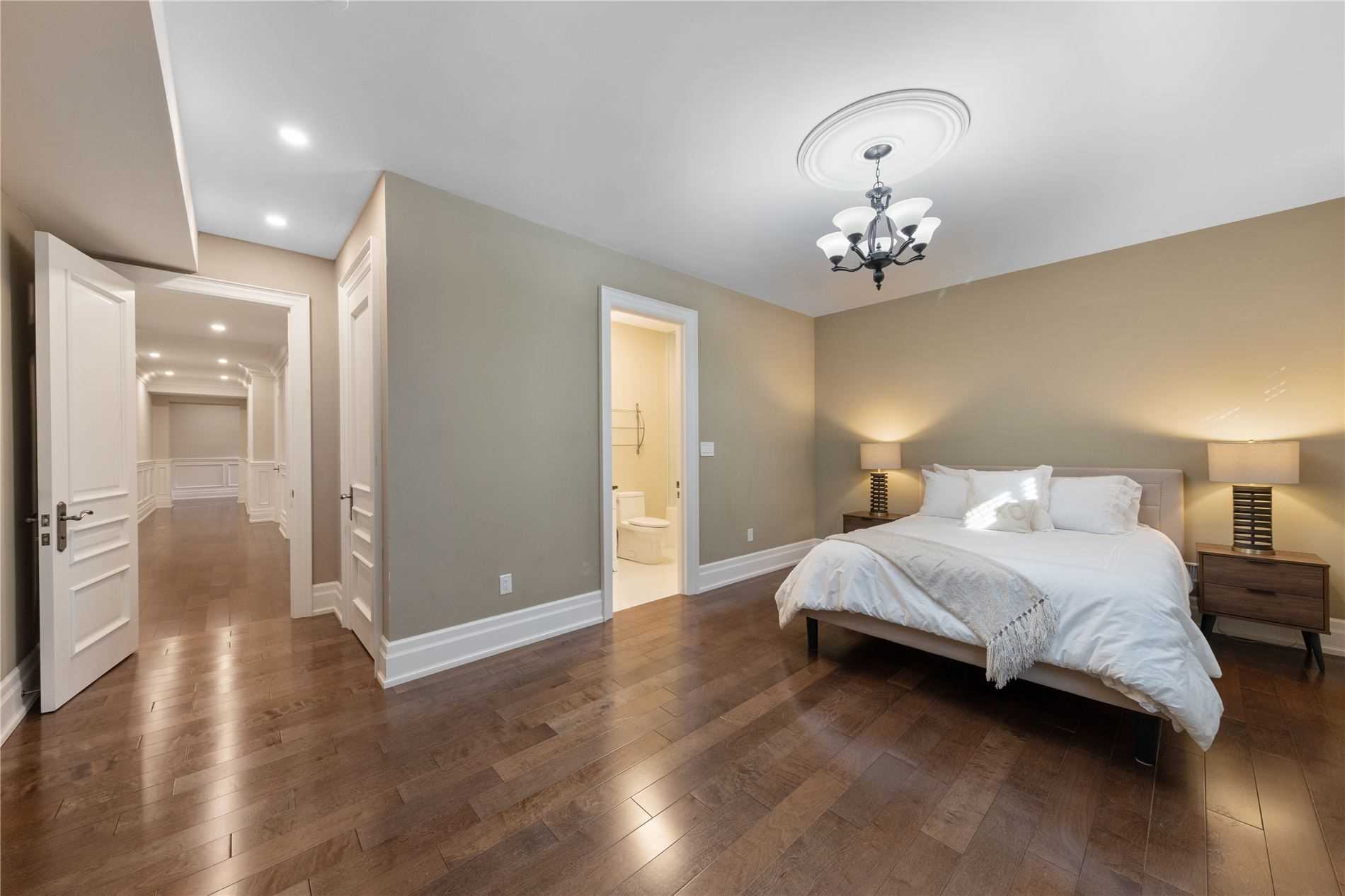 223 Crestwood Rd
