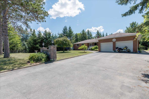 8199 Main St, Adjala-Tosorontio
