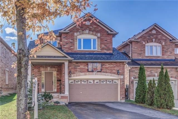 61 Spring Farm Rd, Aurora