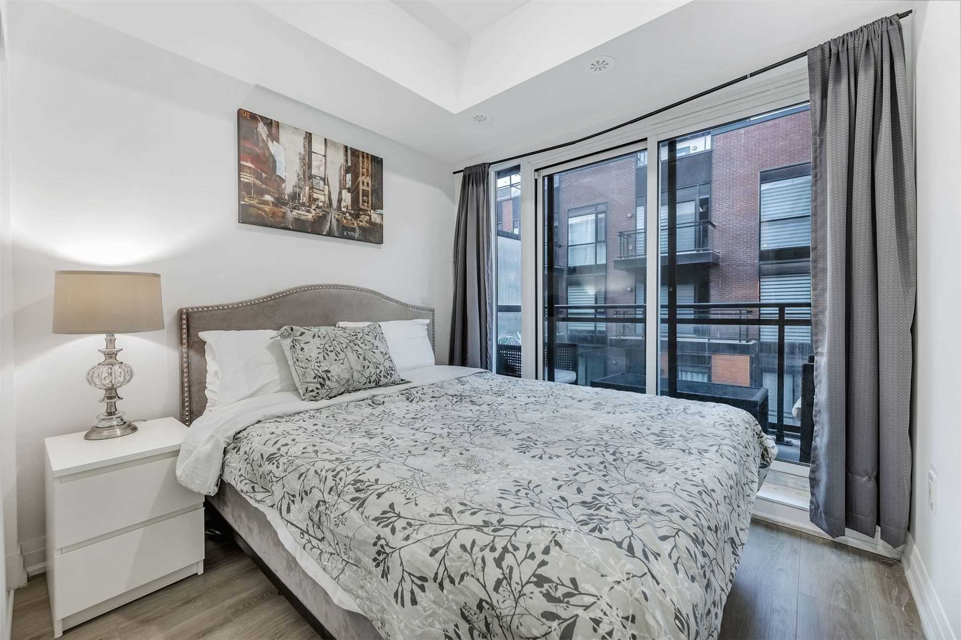 18 Coles Ave, #603