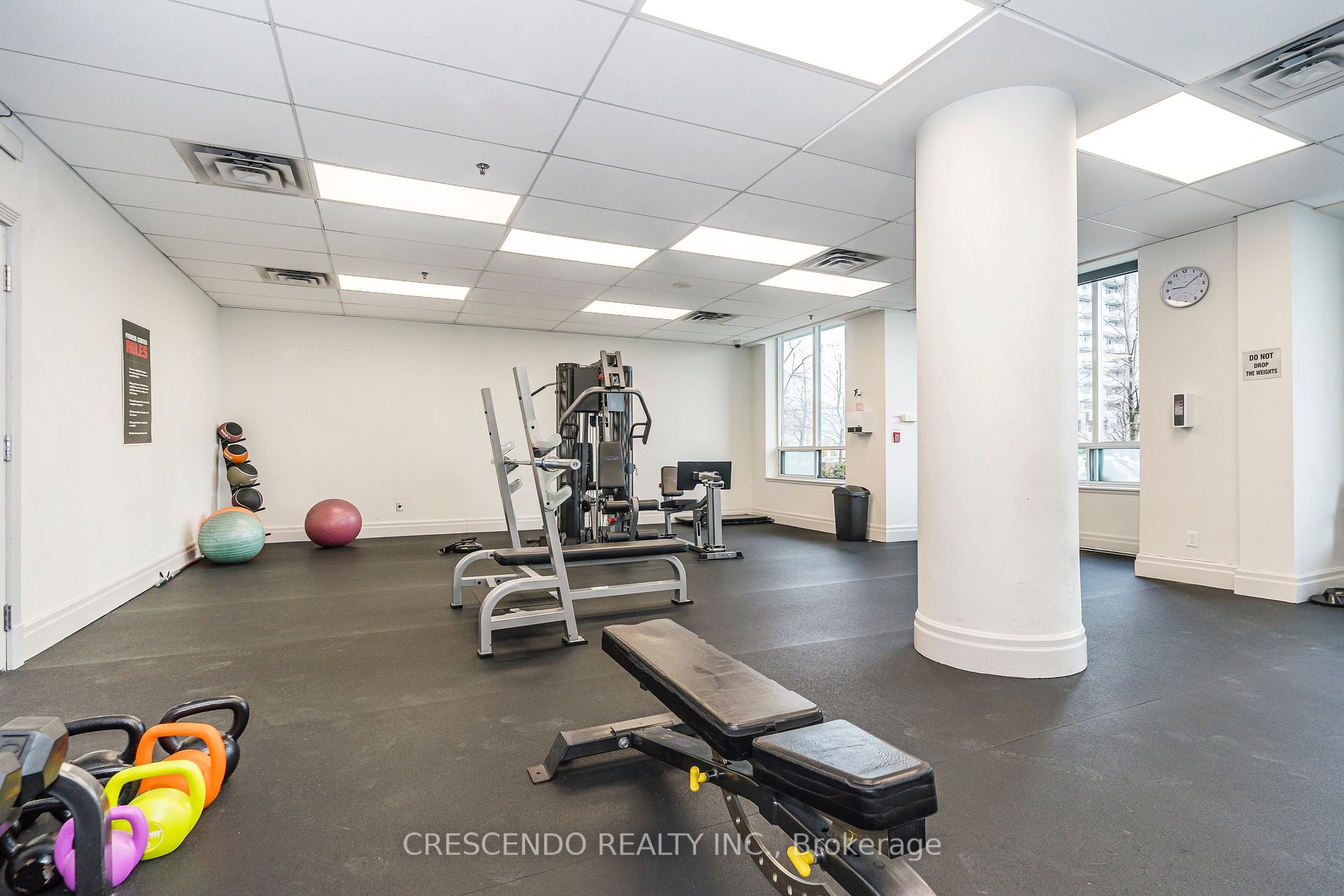 39 Oneida Cres, #813