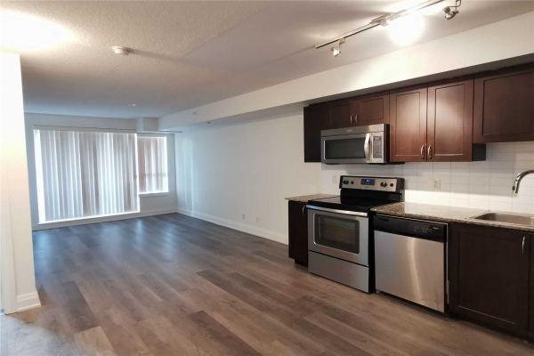 370 Highway 7 E, Richmond Hill