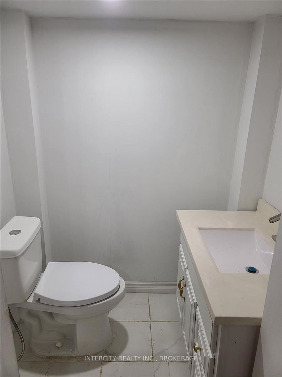175 Sutherland Ave, #Bsmt