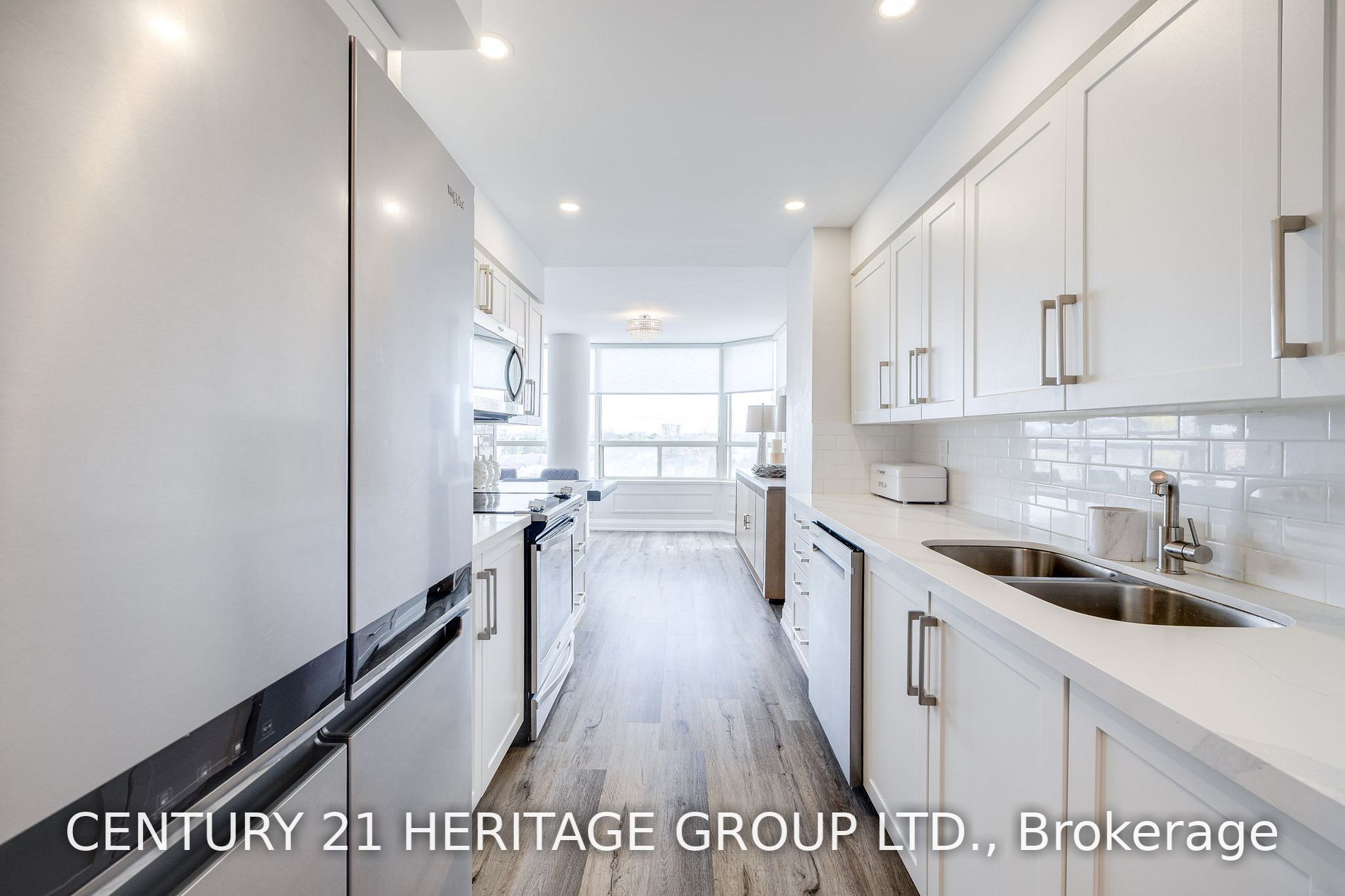 7 Townsgate Dr, #707