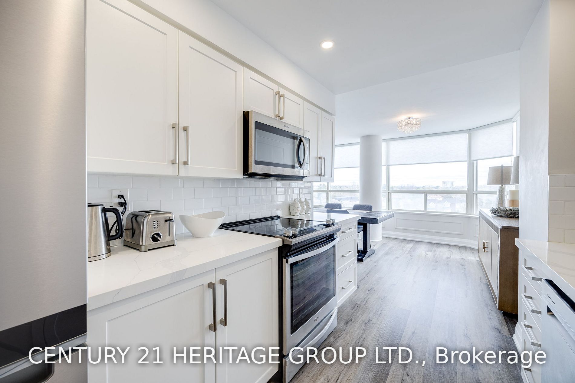 7 Townsgate Dr, #707