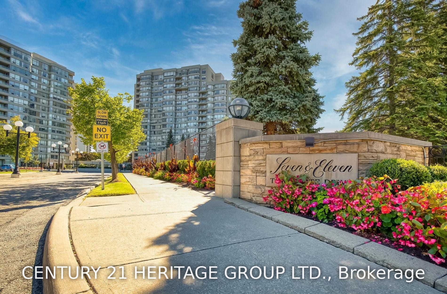 7 Townsgate Dr, #707
