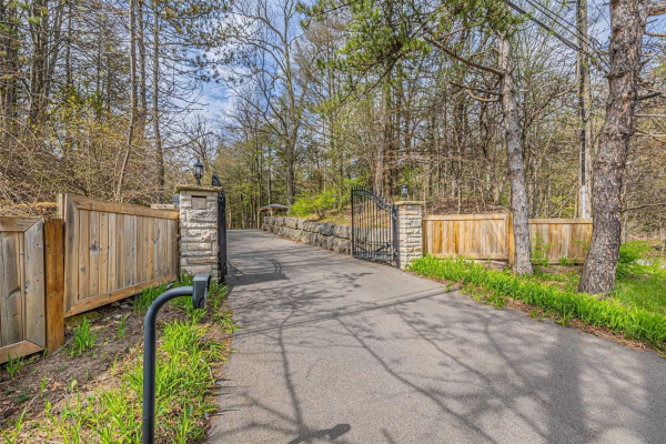280 Stouffville Rd, Richmond Hill