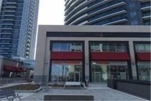 7163 Yonge St