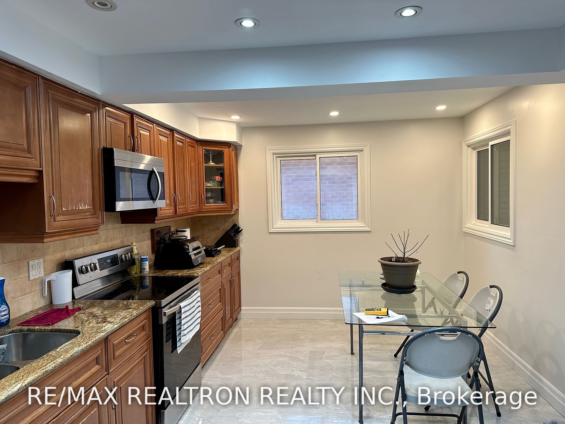 37 Cherry Hills Rd