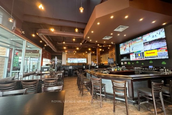 125 Pedersen Dr, Aurora