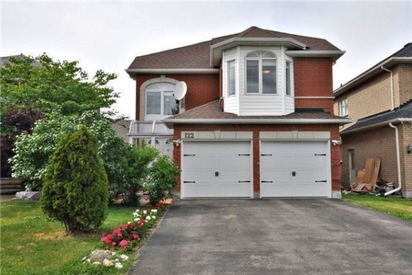 122 Redstone Rd, Richmond Hill