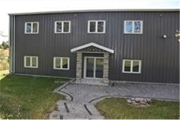 2000 Davis Dr W, King
