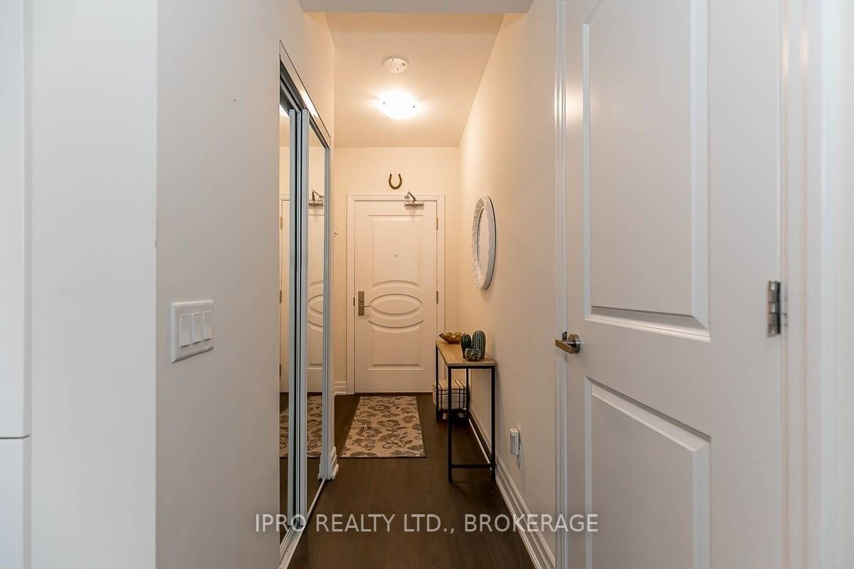 9085 Jane Street, #1910