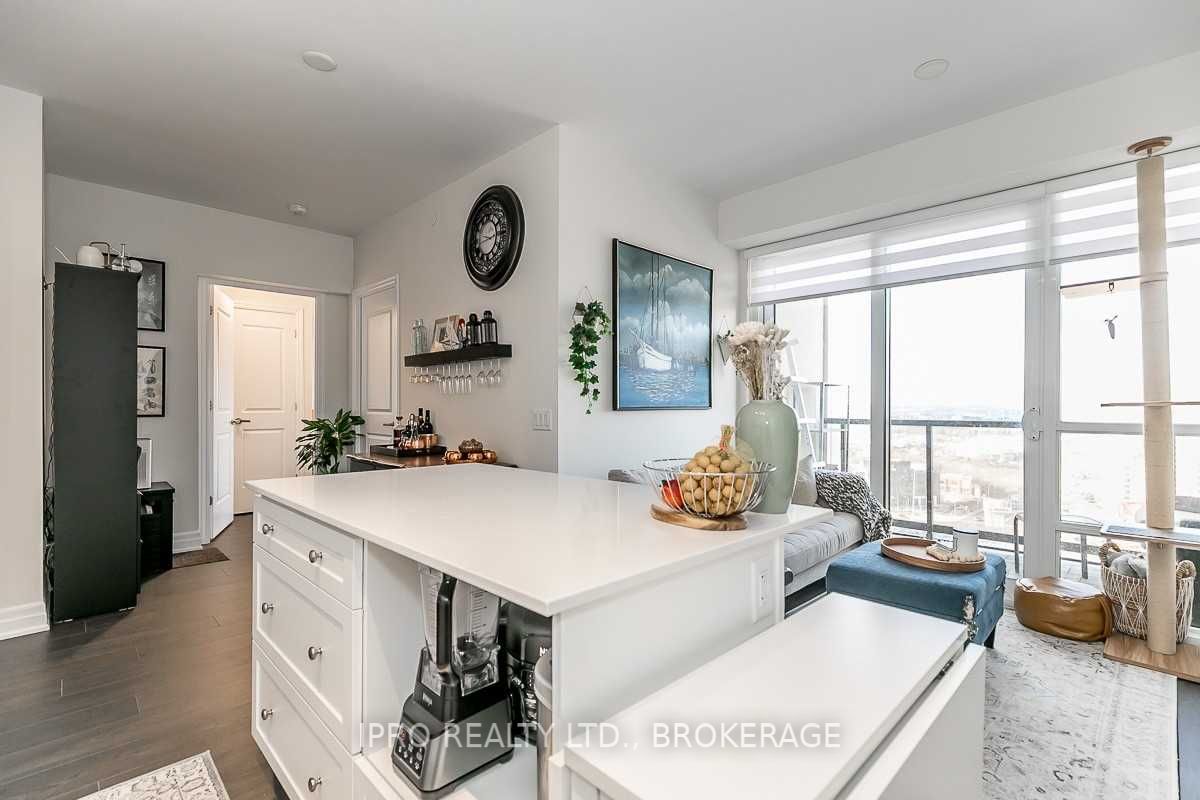 9085 Jane Street, #1910