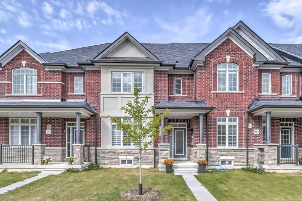 36 Walter Proctor Rd, East Gwillimbury