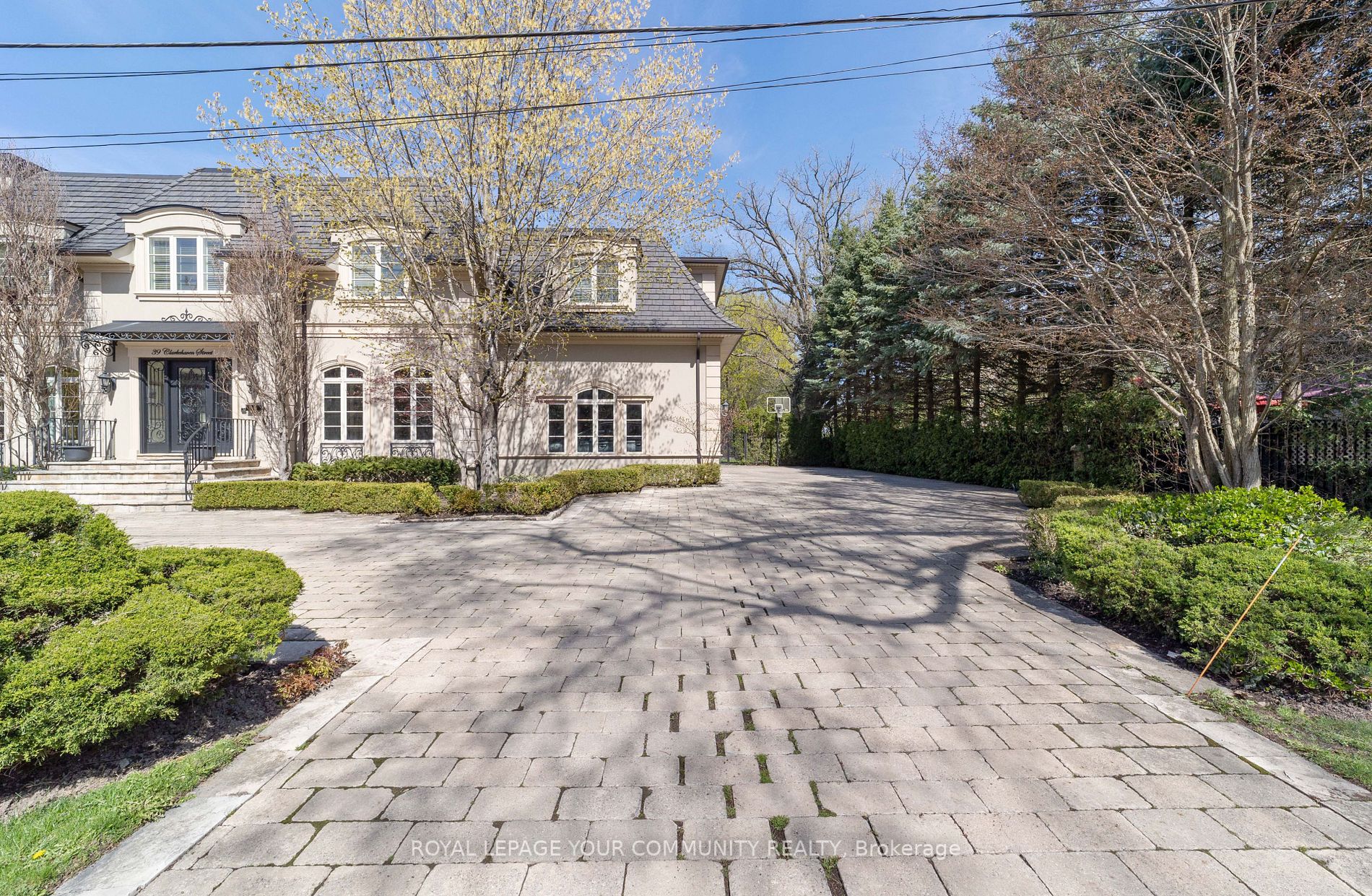 39 Clarkehaven St