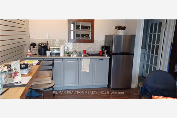 389 Dissette St, Bradford West Gwillimbury