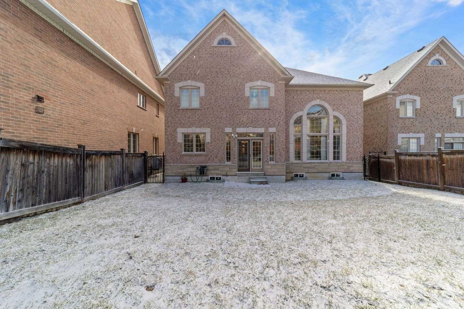 12 Midvale Heights Lane