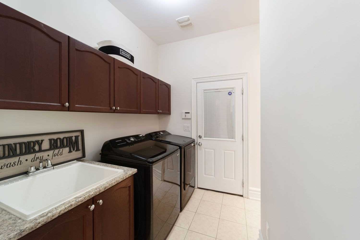 12 Midvale Heights Lane