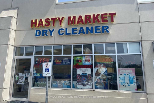 13461 Yonge St, Richmond Hill
