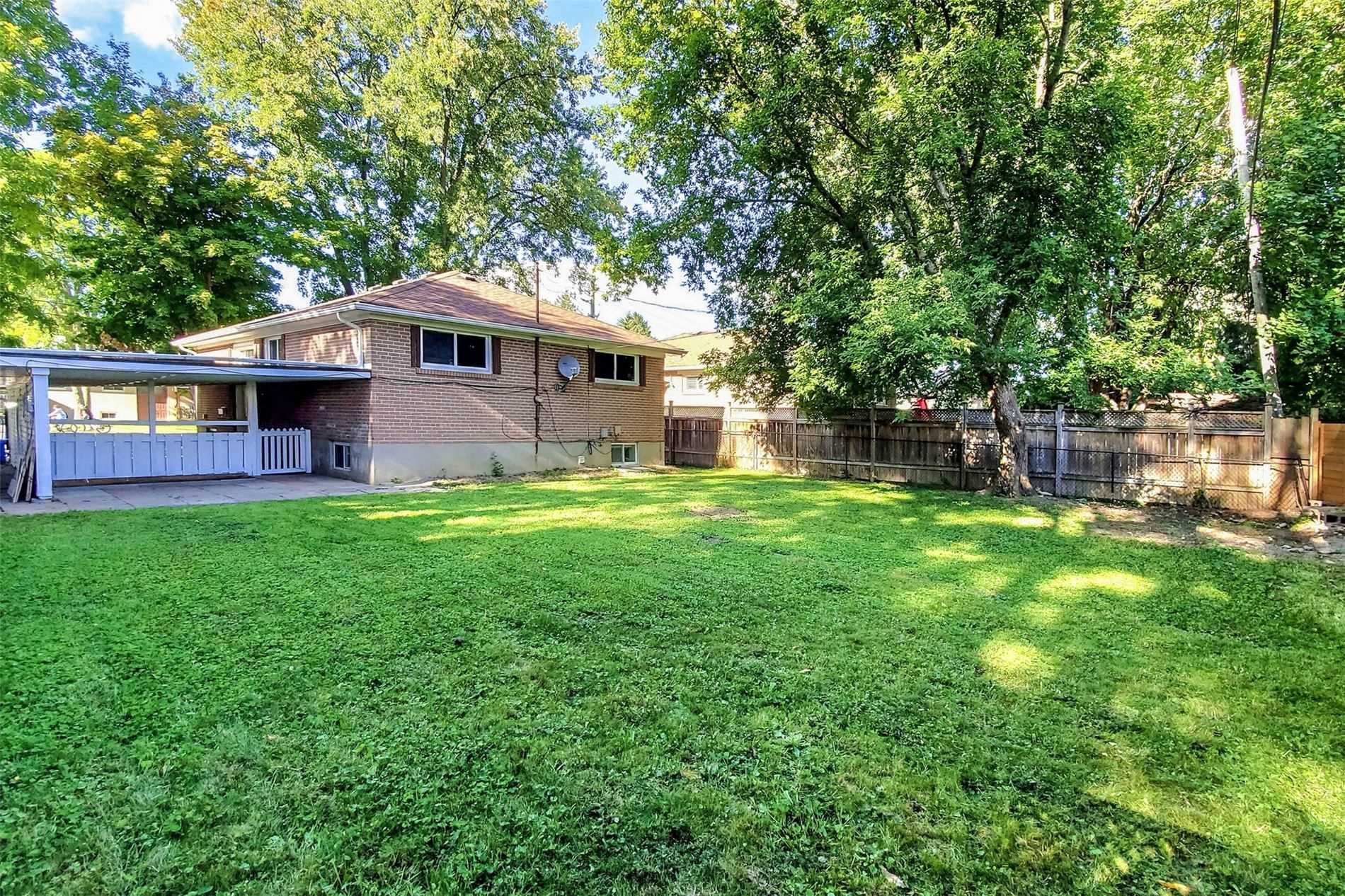 105 Aurora Heights Dr