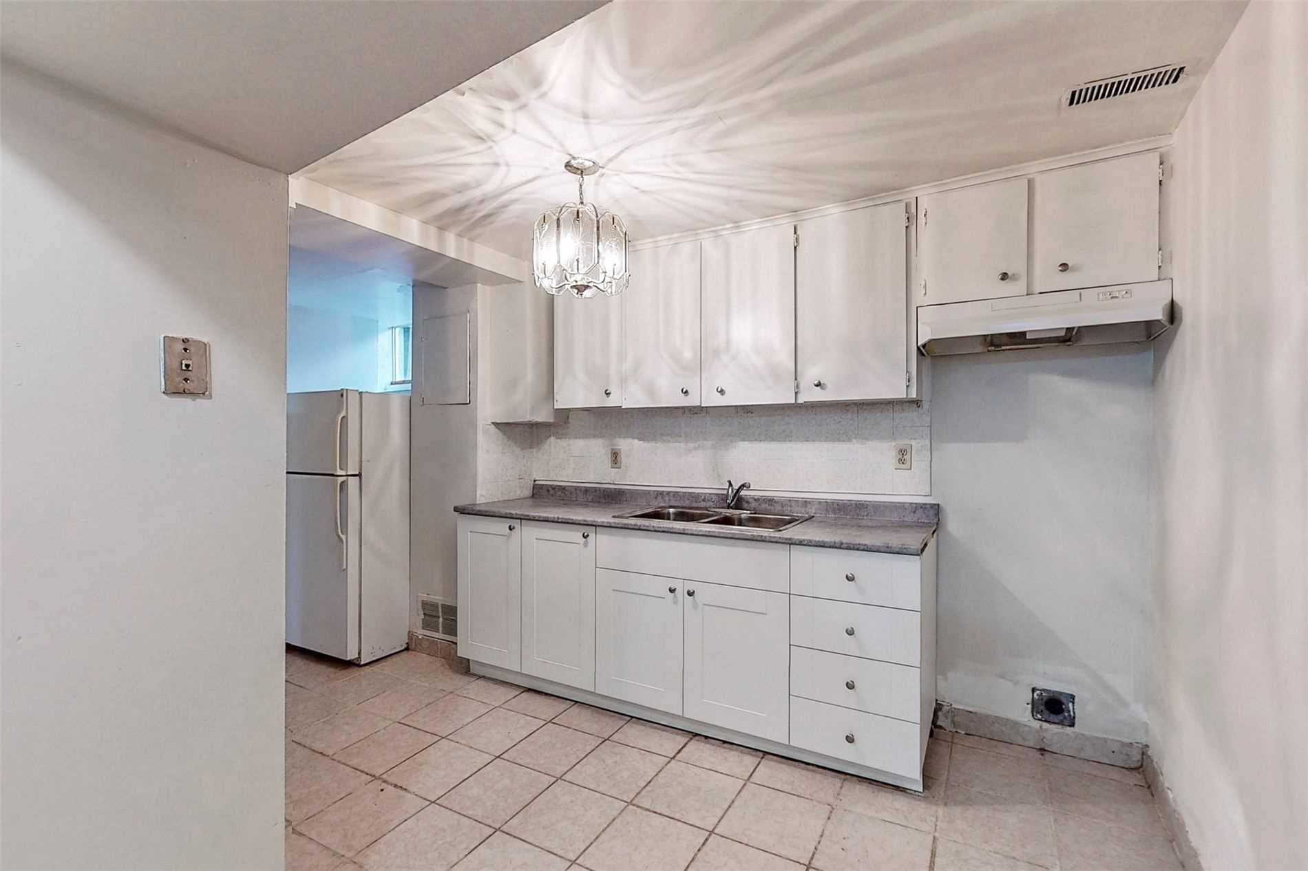 105 Aurora Heights Dr