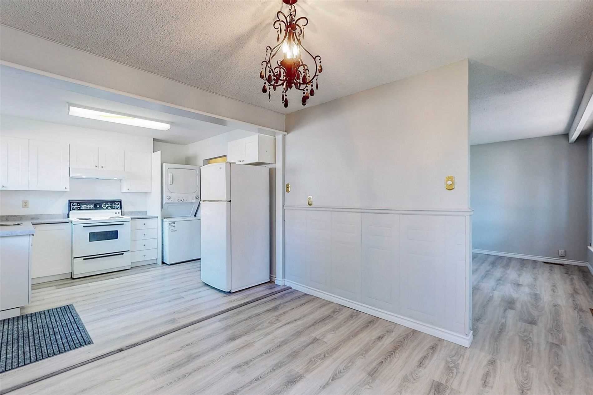 105 Aurora Heights Dr