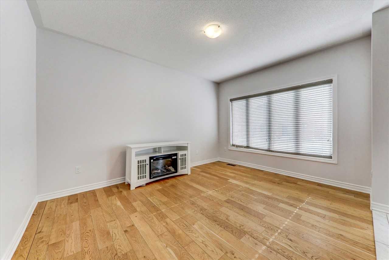17 Jardine St