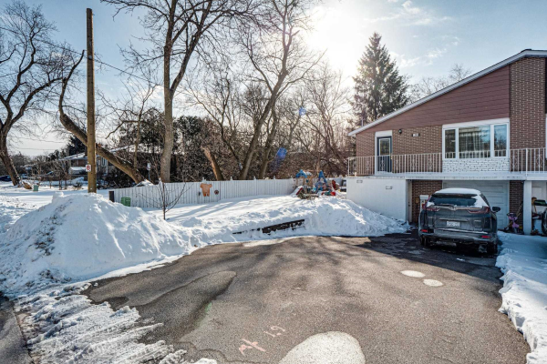 192 Cedar Ave, Richmond Hill