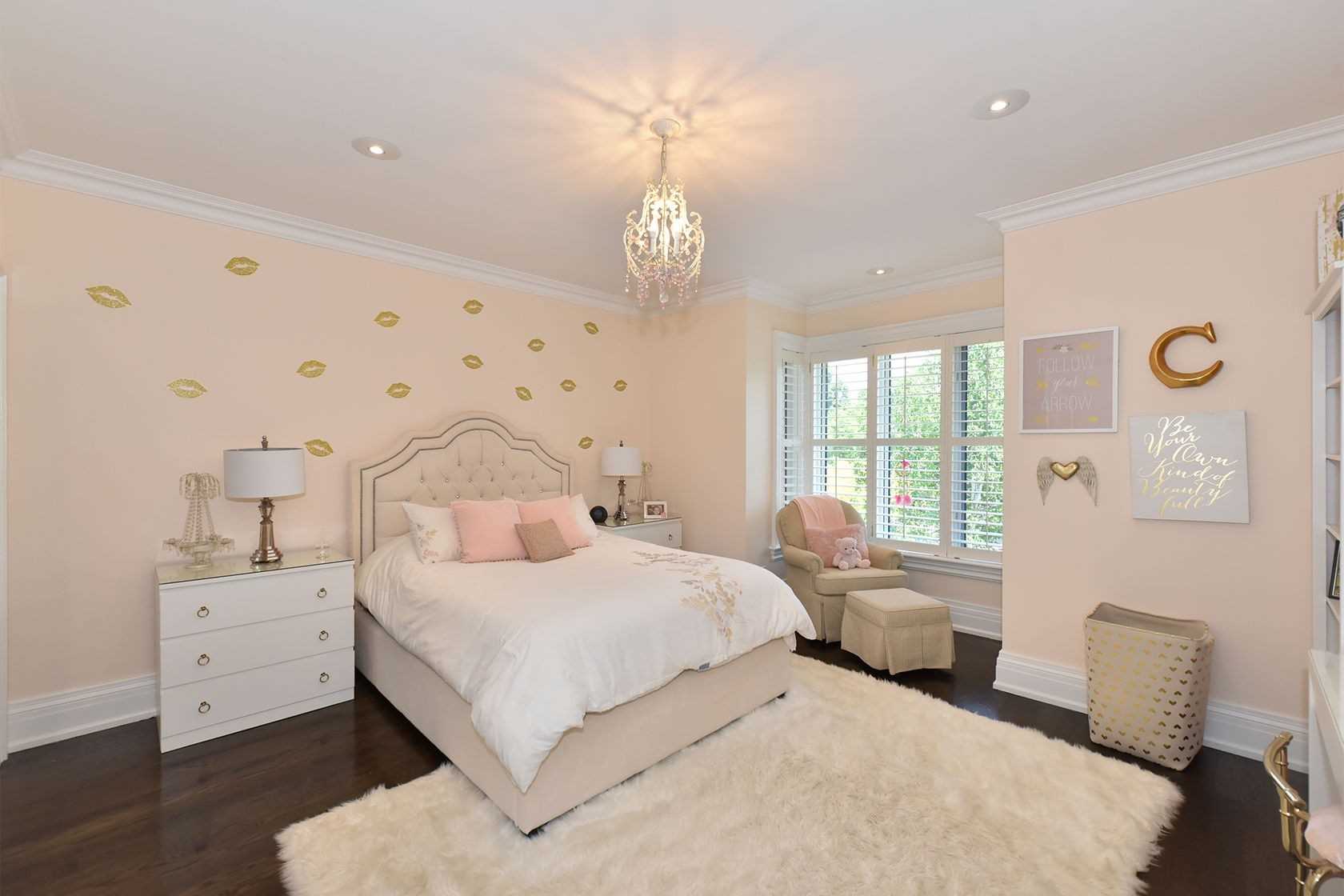 71 Delia Pl