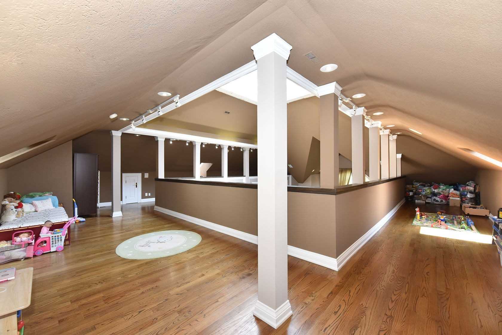 71 Delia Pl