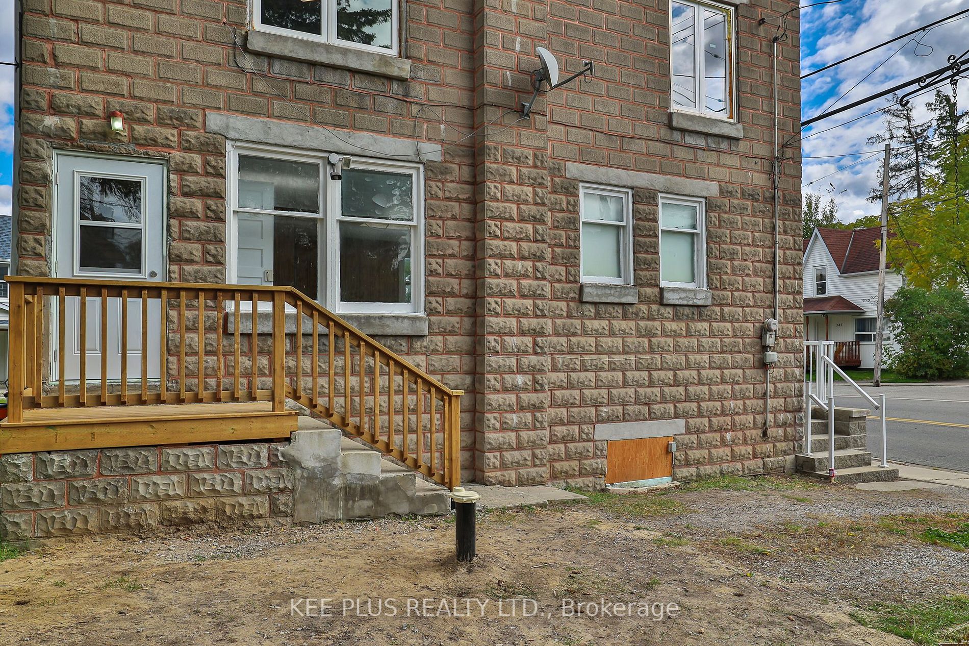 246 Pefferlaw Rd